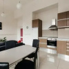 Отель Inner City Apartment - Hold utca, фото 2