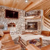 Отель The Timberwolf Lodge, фото 3
