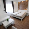 Отель d.Five Premium Studio Szervita Square, фото 3