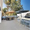 Отель 4BR 5BA Luxury Beach House Ventura CA by RedAwning в Вентуре
