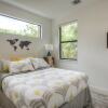 Отель Bright Artistic Central East Austin Home, фото 4