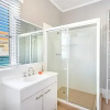 Отель Jacks at the Bay, 18a Achilles Street, фото 6