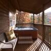 Отель Gatlinburg/Pigeon Forge area - Secluded Luxury Cabin Nature's Romance, фото 12