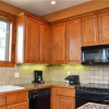 Отель Saddlewood Townhomes Unit B48, фото 8