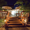 Отель Blue Moon Cottage ~ Pet Friendly ~ 5 Blocks to OSF, фото 6