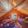 Отель Old Glory - 2 Br Cabin, фото 5