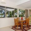 Отель Wheelchair Friendly with water views - Welsby Pde, Bongaree, фото 6