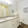 Отель Lucaya Village - 2900 Edenshire 26-103, фото 15