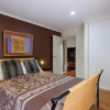 Отель Straddie Beach House 2, фото 2