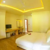 Отель Equator Residence, фото 2