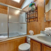 Отель Bearadise 2 - Two Bedroom Cabin, фото 7