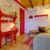 Отель House Lumanera - Merascica, фото 3
