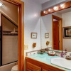 Отель Skidder Trail Northstar Home, фото 7