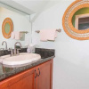 Отель Kahana Sunset D6 - Two Bedroom Condo, фото 7
