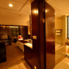 Отель Huating Lake Shijiyuan Intl Hotel, фото 1