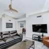 Отель SLS Sandra with FREE Heated Pool, Spa, Pool Table & More., фото 5