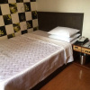 Отель Crown Motel, фото 1