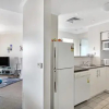 Отель Barrington, Unit 814/43-45 Shoal Bay Road, фото 4