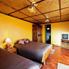 Отель Summit Village Lodge, фото 1