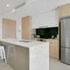 Отель Stunning Urban Apartment In The CBD, фото 2