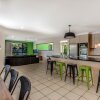 Отель Coolum Waves Pet Friendly Holiday House, фото 12