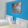 Отель Hollywood Beachfront Condo w/Pool, фото 5