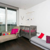 Отель Veeve 2 Bed Penthouse With Balcony Views Stamford Square East Putney, фото 3