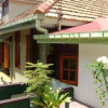 Отель Vlars Holiday Bungalow, фото 1