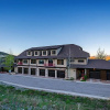 Отель Sanctuary at Vintage On Strand - 3 Br Condo, фото 19