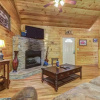 Отель Love Shack - One Bedroom Cabin, фото 2