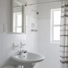 Отель Cozy and Modern 2B-2B Home, фото 9