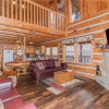 Отель Chubby and Cubbys Den - Three Bedroom Cabin, фото 5