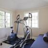 Отель onefinestay Serrano Avenue private home, фото 15