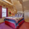 Отель Bear Tracks - Two Bedroom Cabin, фото 17