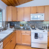 Отель A Retreat in the Truckee Pines by RedAwning, фото 8