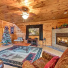 Отель Apple Bear Lodge - Four Bedroom Cabin, фото 3