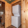 Отель Chubby and Cubbys Den - Three Bedroom Cabin, фото 34