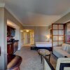 Отель Penthouse Suite with Strip View at The Signature At MGM Grand, фото 10