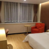 Отель 7 Days Premium Nanchang Chaoyang Middle Road Nanchang Bridge Branch, фото 1
