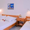 Отель Elenis Budget Accommodation, фото 1