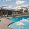 Отель Spacious 3BR Pool by WanderJaunt, фото 13