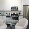 Отель Diamond Vacation Homes - Bayview Avenue, фото 1