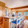 Отель Chalet de Neige Boreas Pass by Pinnacle Lodging, фото 18
