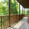 Отель Bear Creek Lodge Covered Bridge - Five Bedroom Cabin, фото 7