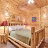 Отель Pine Tree Lodge - Eight Bedroom Cabin, фото 9