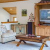 Отель A Retreat in the Truckee Pines by RedAwning, фото 3
