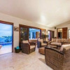 Отель Waves on Shoal Bay Villa, фото 3