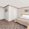 Отель Express Inn, фото 4