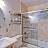 Отель Yosemite's Hawk's Nest - 3BR/2BA Home, фото 3