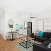 Отель Beachside Bliss - A Bondi Beach Holiday Home, фото 7